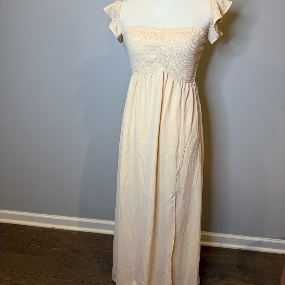 Elegant Cream Maxi Dress NWOT - Picture 2 of 3